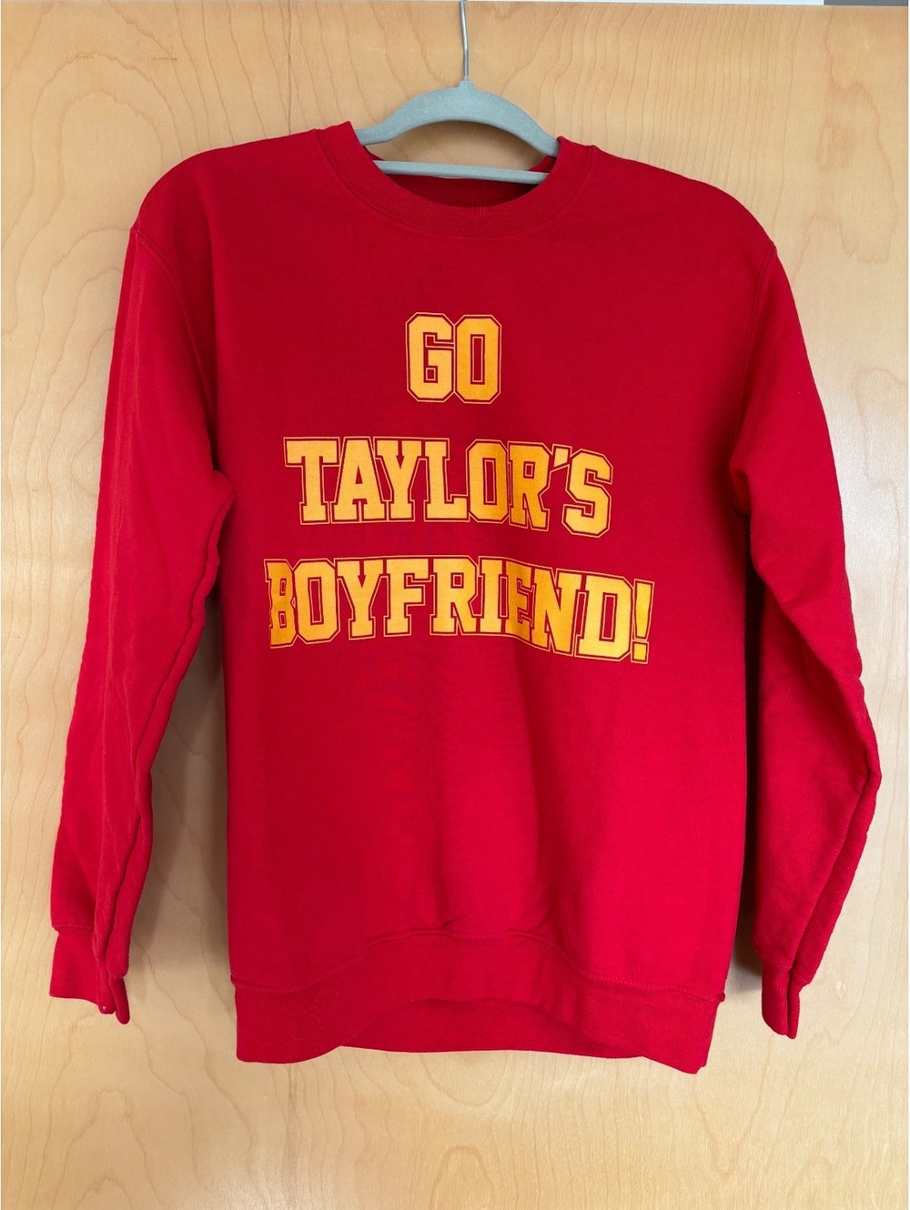 Taylor Swift Football Sweatshirt | size s